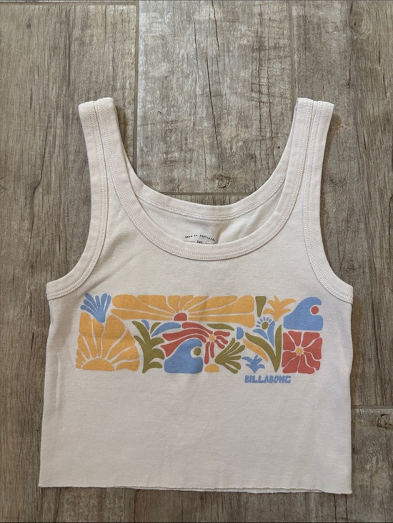 Billabong Tops - Billabong Cream Crop Tank with Graphic